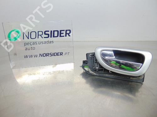 Used Front left interior door handle PEUGEOT 307 (3A/C) 1.4 HDi (68 hp) 19192721