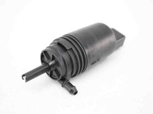 Sprinklervæskepumpe BMW 1 (E87) 120 i (150 hp) 19229341