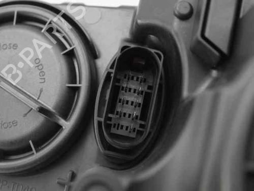 Right headlight SKODA OCTAVIA III Combi (5E5, 5E6) 1.6 TDI | BP29761044C29 
