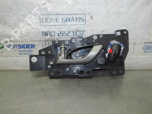 Poignée intérieure avant gauche HONDA CIVIC IX (FK) 1.4 i-VTEC (FK1) (99 hp) 19185460