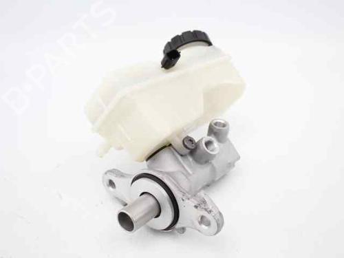 Used Brake master cylinder DACIA SANDERO II 1.5 dCi 75 / Blue dCi 75 (B8JW, B8M4, B8AH, B8M7, B8M6) (75 hp) 19237182