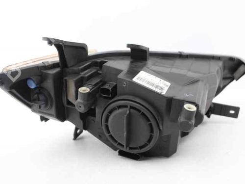 Scheinwerfer links MITSUBISHI COLT VI (Z3_A, Z2_A) 1.1 (Z31A, Z32A) | BP30048191C28