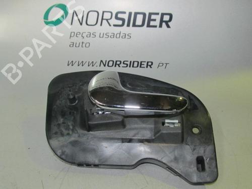 Maniglia interna anteriore sinistra OPEL CORSA C (X01) 1.2 (F08, F68) (75 hp) 19186036