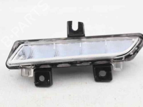 Feu diurne droit RENAULT CAPTUR I (J5_, H5_) 1.5 dCi 90 (J5N4, J5M5, J5MW, J5M6, J5AL, J5AJ) (90 hp) 32005753