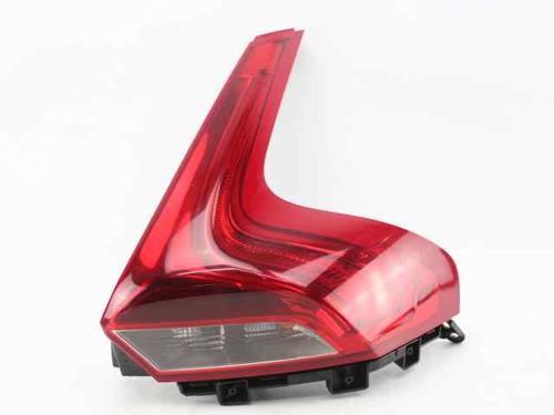 Used Right taillight Right taillight VOLVO V40 Hatchback (525) D2 (114 hp) 33279640 33279640
