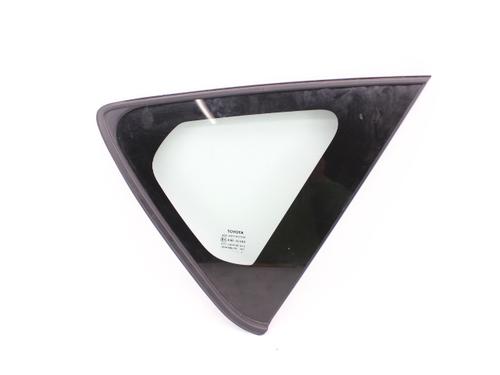 Used Rear right quarter glass TOYOTA AURIS (_E18_) 1.4 D-4D (NDE180_, NDE180R) (90 hp) 19209534