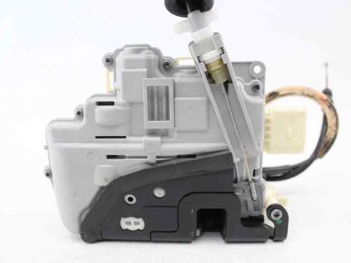 Front left lock VW PASSAT B6 (3C2) 1.6 TDI | BP31576544C98 