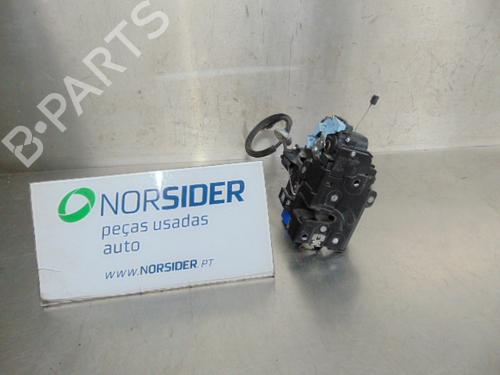 Used Front right lock VW CADDY III Box Body/MPV (2KA, 2KH, 2CA, 2CH) 2.0 SDI (70 hp) 21197995