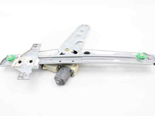 Elevalunas delantero derecho PEUGEOT 5008 (0U_, 0E_) 1.6 HDi (114 hp) 31348276