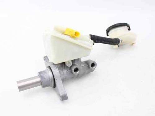 Used Brake master cylinder HONDA CIVIC VIII Hatchback (FN, FK) 2.2 CTDi (FK3) (140 hp) 26535341