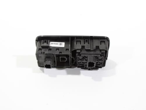 Headlight switch RENAULT KADJAR (HA_, HL_) 1.6 dCi 130 4x4 (HLA4) | BP13086851I24 