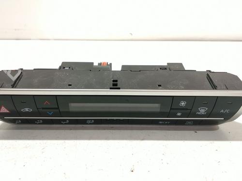 Used Climate control Climate control 38950971 38950971
