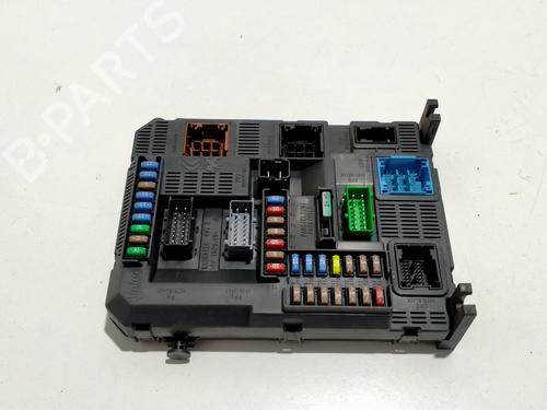 Used Fuse box PEUGEOT 308 II (LB_, LP_, LW_, LH_, L3_) 1.6 HDi 100 (99 hp) 10984773