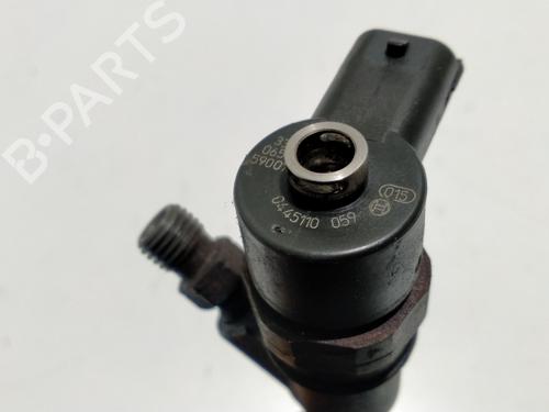 Injector CHRYSLER VOYAGER / GRAND VOYAGER IV (RG) 2.8 CRD | BP11041247M100 