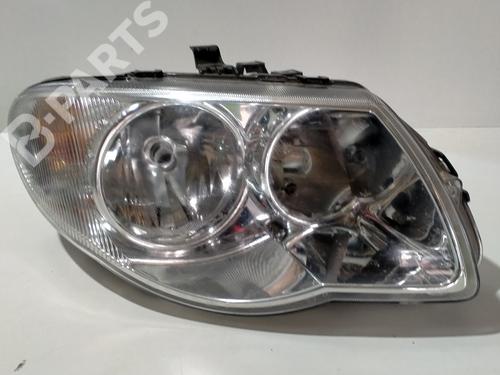 Optica direita CHRYSLER VOYAGER IV (RG, RS) 2.8 CRD (150 hp) 9307424