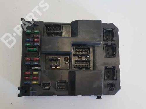 Used Fuse box PEUGEOT 307 (3A/C) 1.4 HDi (68 hp) 5626439