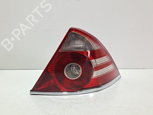 Used Right taillight FORD MONDEO III Saloon (B4Y) 2.2 TDCi (155 hp) 8684569