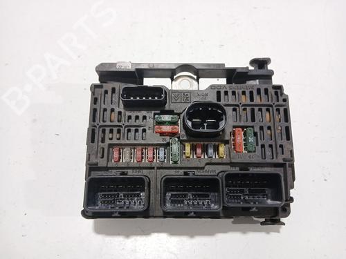 Zekeringkast PEUGEOT 407 (6D_) 2.0 HDi 135 (6DRHRH, 6DRHRE, 6DRHRG, 6DRHRJ) (136 hp) 30754736