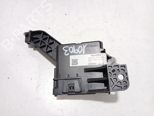 Used Electronic module TOYOTA YARIS (_P13_) 1.3 (NSP130_, NSP130) (99 hp) 31650910