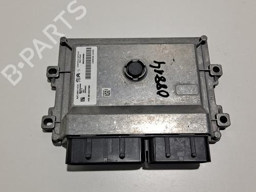 Used Engine control unit (ECU) PEUGEOT 208 I (CA_, CC_) 1.2 VTI 82 (82 hp) 31814511