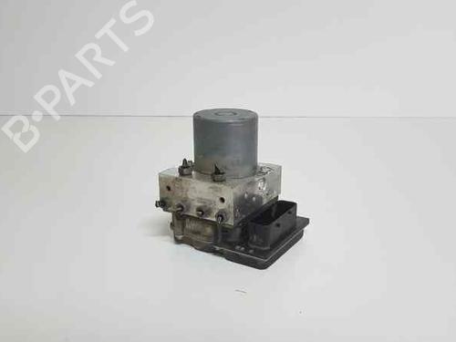 Used ABS pump BMW X3 (E83) xDrive 20 d (177 hp) 6106083