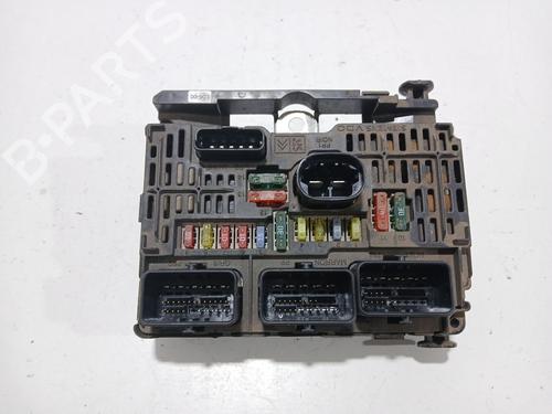 Zekeringkast CITROËN C4 I (LC_) 1.6 HDi (109 hp) 30754737