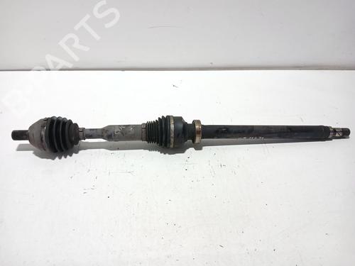 Drivaksel fortil Højre Drivaksel fortil Højre VOLVO XC60 I SUV (156) 2.4 D (175 hp) 39743983 39743983