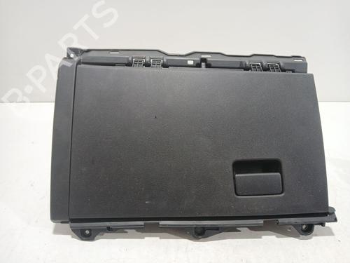 glove-box-toyota-corolla-saloon-_e21_-2019-33321465 main image
