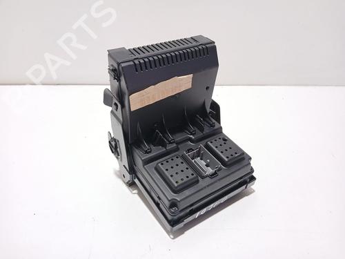 Sikringsdåse VOLVO S60 I (384) D5 (163 hp) 28542584