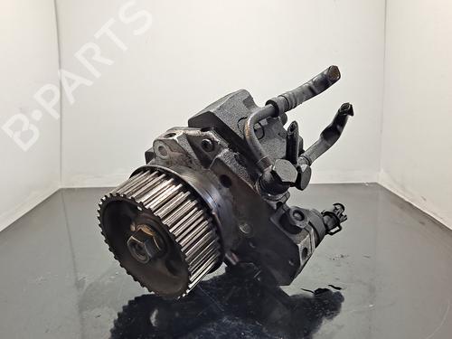 Used Injection pump CHRYSLER VOYAGER / GRAND VOYAGER IV (RG) 2.5 CRD (143 hp) 7021087
