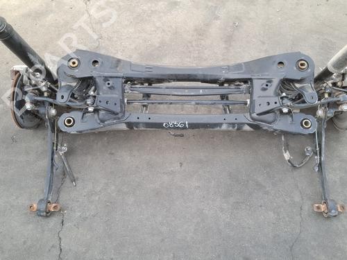 Used Rear axle TOYOTA AURIS (_E18_) 1.8 Hybrid (ZWE186_, ZWE186R) (136 hp) 10734724