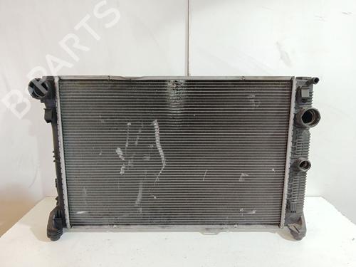 water-radiator-mercedes-benz-c-class-w204-2007-2008-2009-2010-2011-2012-2013-2014-2015-38046325 main image