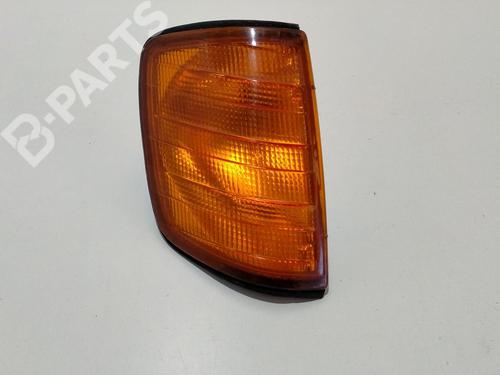 Used Right front indicator MERCEDES-BENZ E-CLASS (W124) E 300 D (124.131) (136 hp) 7224391