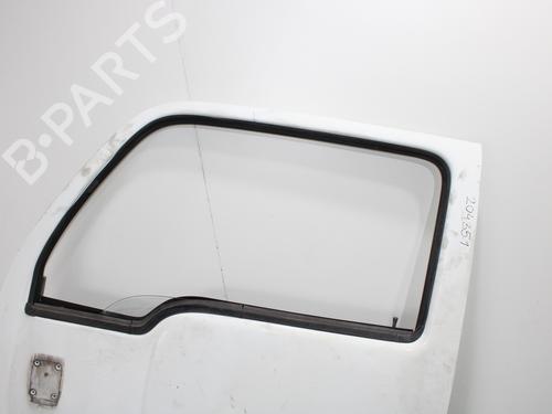 Left front door NISSAN CABSTAR (F22, H40) 2.7 TD (F22) | BP15205055C2
