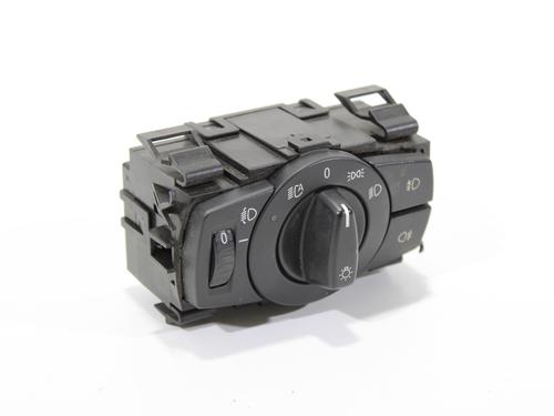 Used Headlight switch BMW 1 (E87) [2003-2013]  15846592