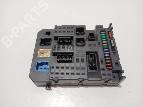 Used Fuse box PEUGEOT 308 I (4A_, 4C_) 1.6 HDi (90 hp) 28579462