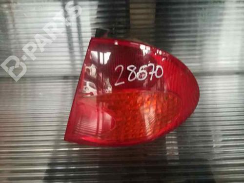 Używane Lampa tylna lewa TOYOTA AVENSIS Estate (_T22_) 1.6 VVT-i (ZZT220_, ZZT220R) (110 hp) 10239958