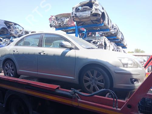 Used Parts TOYOTA AVENSIS Saloon (_T25_) 2.2 D-4D (ADT251_, ADT251R) 4934335