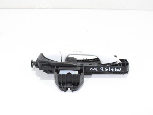 Used Front right exterior door handle MERCEDES-BENZ GLA-CLASS (X156) [2013-2022]  16422846