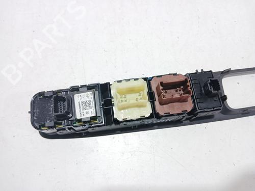 Left front window switch RENAULT CLIO IV (BH_) 0.9 TCe 90 (BHNF, BHMA, BHMH, BHJK, BHJR) | BP32685555I27 - Image 3