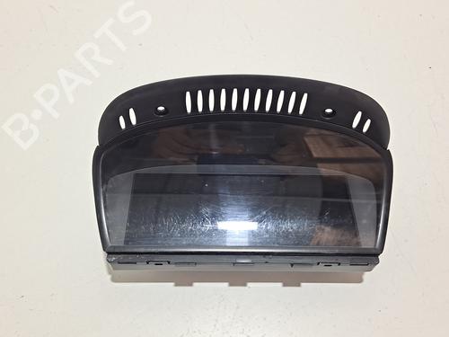 Used Display monitor BMW 5 (E60) 530 d (218 hp) 8221811