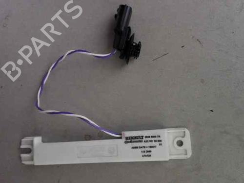 Used Antenna/Base Antenna/Base RENAULT MEGANE IV Hatchback (B9A/M/N_) 1.2 TCe 100 (B9MS) (100 hp) 33540476 33540476