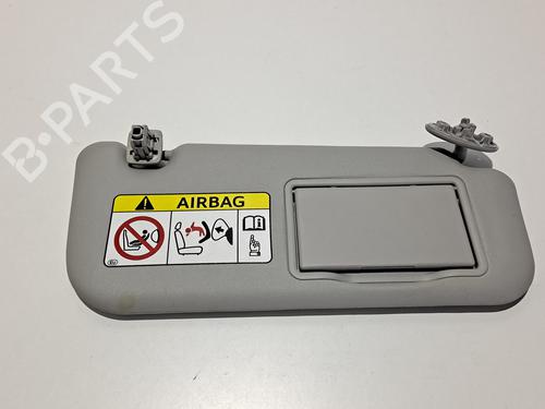 Used Right sun visor TOYOTA YARIS (_P13_) 1.5 Hybrid (NHP130_, NHP130) (101 hp) 9038689
