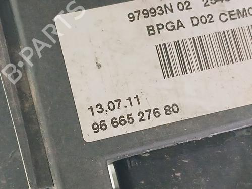 Fuse box PEUGEOT 308 I (4A_, 4C_) 1.6 16V | BP29371386E1 