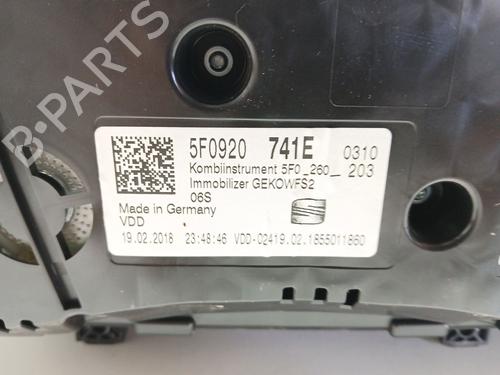 Instrument cluster SEAT LEON ST (5F8)  | BP24737489C47 