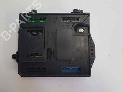 Used Fuse box RENAULT MEGANE III Hatchback (BZ0/1_, B3_) 1.5 dCi (106 hp) 5649553