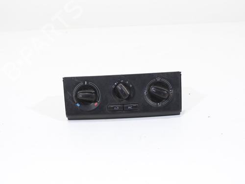 Used Climate control SKODA ROOMSTER (5J7) 1.6 TDI (90 hp) 11861099