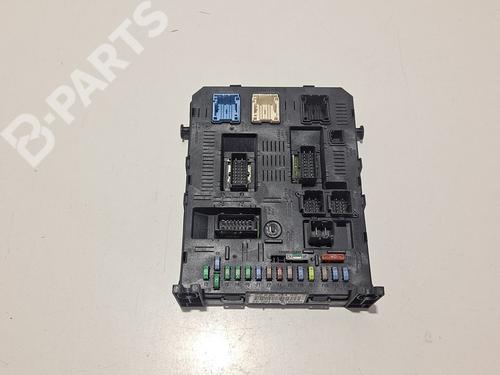 Fuse box CITROËN C4 Coupe (LA_) 1.6 HDi (90 hp) 10282814