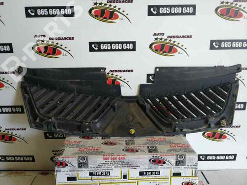 Grille MITSUBISHI OUTLANDER II (CW_W) 2.0 DI-D (CW8W) | BP5133403C40 