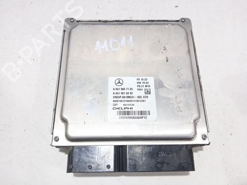 Used Engine control unit (ECU) Engine control unit (ECU) MERCEDES-BENZ SPRINTER 3,5-t Van (B907, B910) 314 CDI (910.631, 910.633) (143 hp) 33976845 33976845